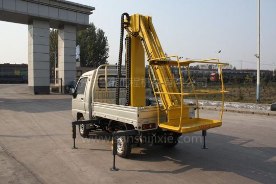 點擊查看詳細信息<br>標題：小型電動高空作業(yè)車 閱讀次數(shù)：2944