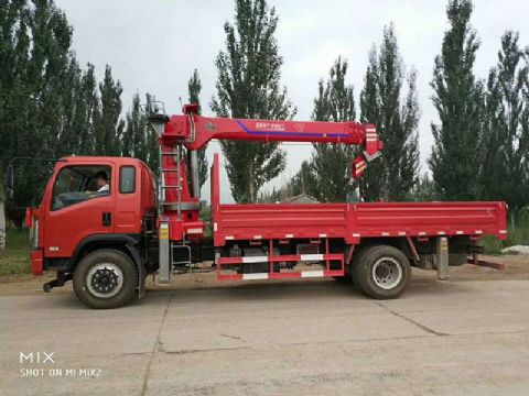 點(diǎn)擊查看詳細(xì)信息<br>標(biāo)題：8噸東風(fēng)隨車吊 閱讀次數(shù)：1756