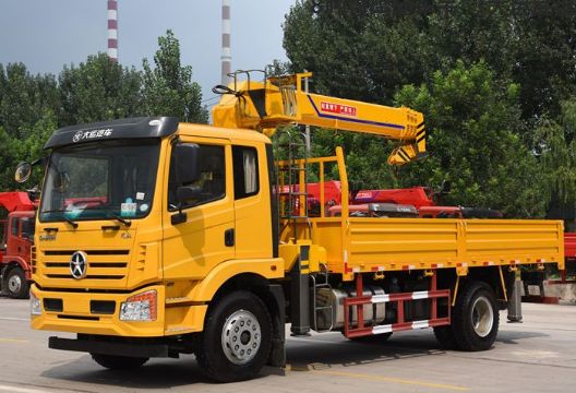 點(diǎn)擊查看詳細(xì)信息<br>標(biāo)題：8噸大運(yùn)隨車吊 閱讀次數(shù)：1751