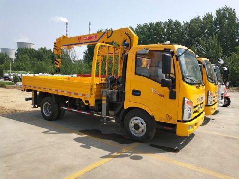 點(diǎn)擊查看詳細(xì)信息<br>標(biāo)題：4噸唐駿隨車吊 閱讀次數(shù)：1729