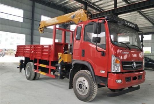 點(diǎn)擊查看詳細(xì)信息<br>標(biāo)題：5噸大運(yùn)隨車吊 閱讀次數(shù)：1900